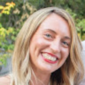 Meet your Posher, Adrienne